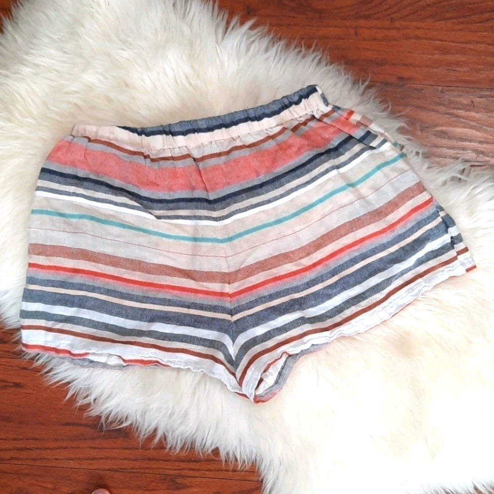 EnCreme Striped Linen Shorts - Picture 3 of 3
